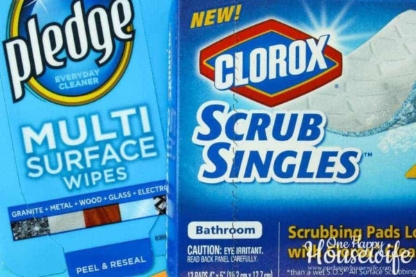 clean-bathroom-pledge-multi-surface-wipes