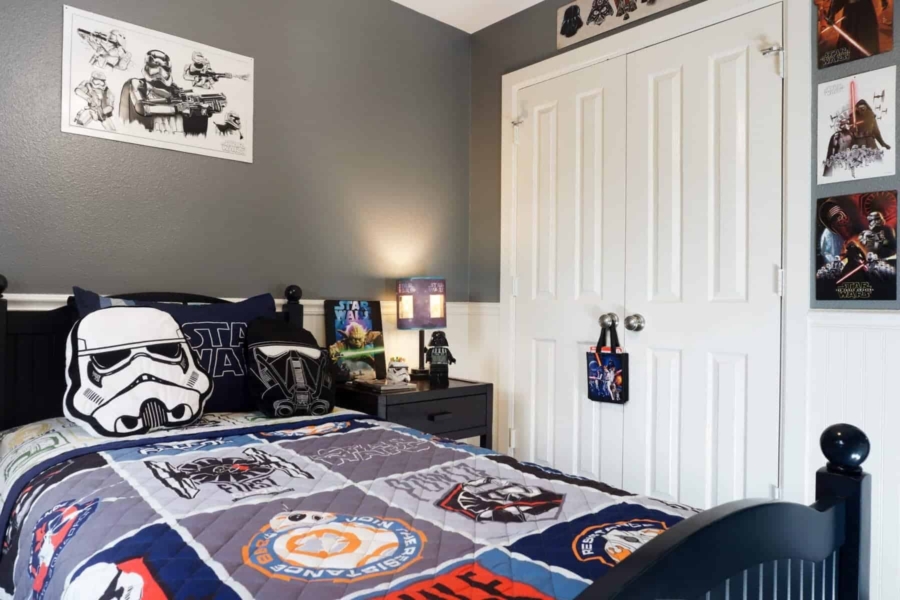 Decorating a Boys Bedroom Makeover With a Star Wars Theme