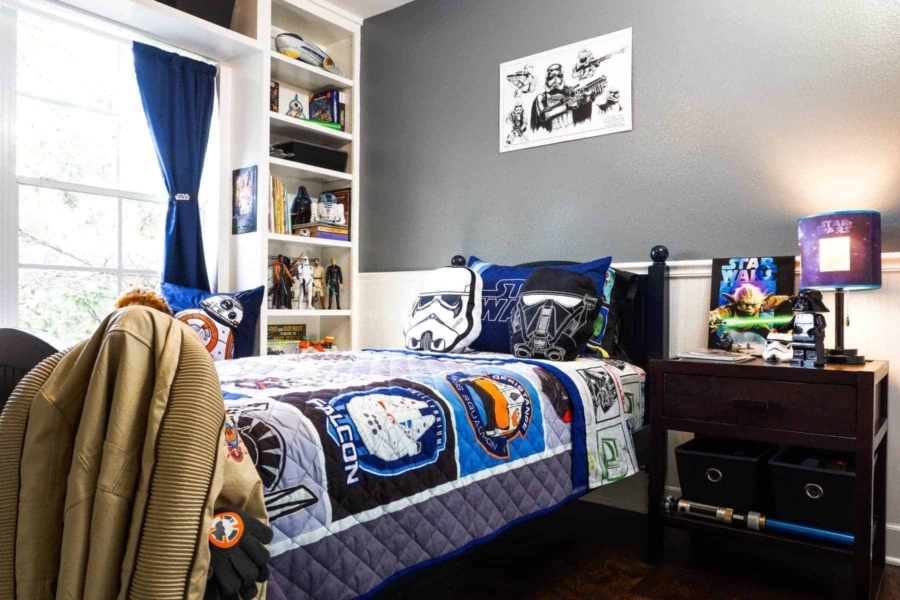 Decorating a Boys Bedroom with Star Wars Decor