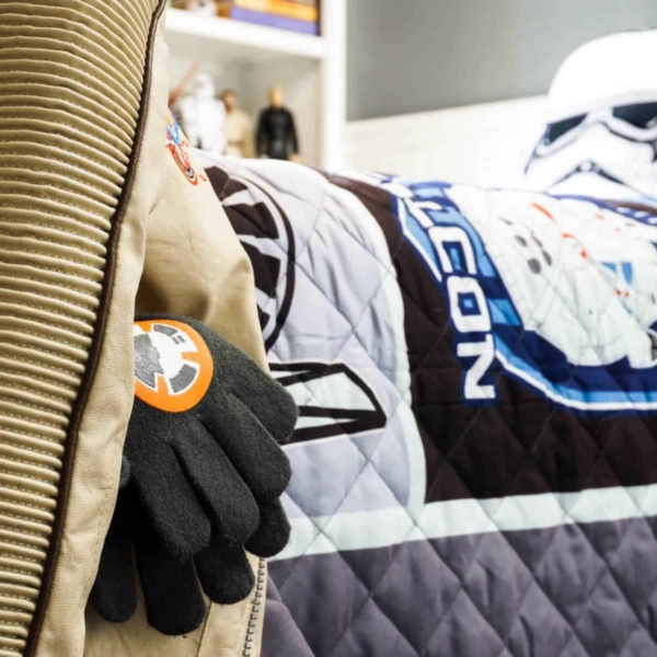 Star Wars Themed Boy's Bedroom Decor Makeover