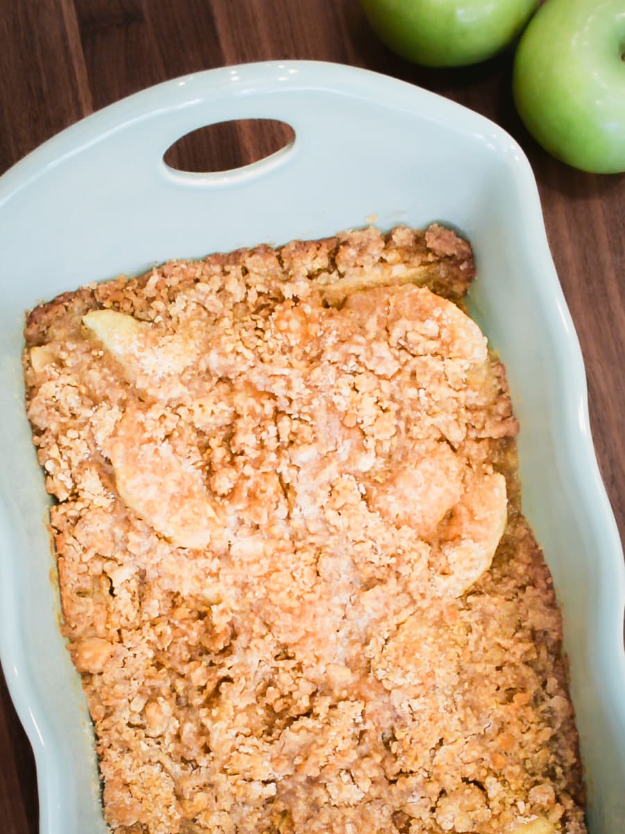 apple crumble ready to serve in a baking dish