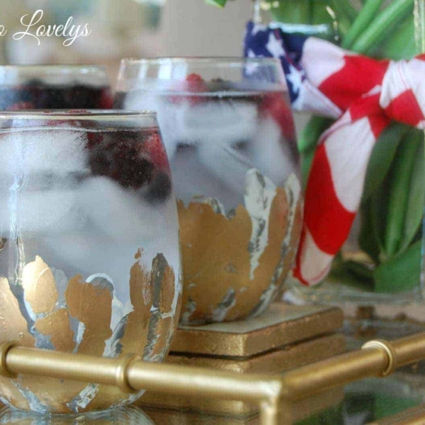 delicious and refreshing 4th of July cocktails on a tray