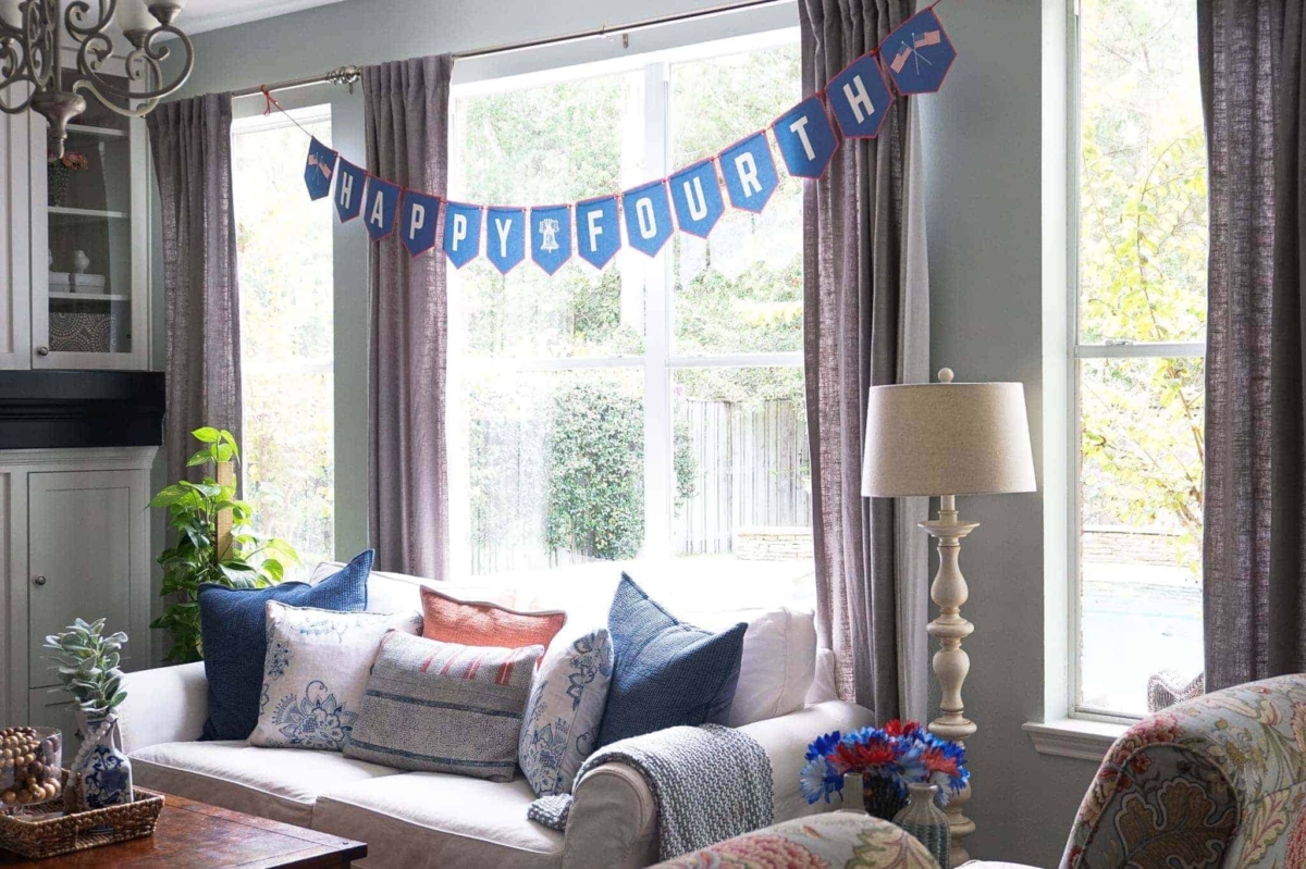 Patriotic banner in this free 4th of July printables pack.