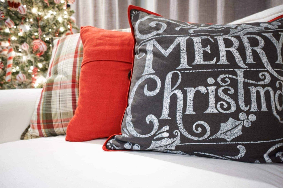 A white couch is perfect when decorating with the colors of each season.