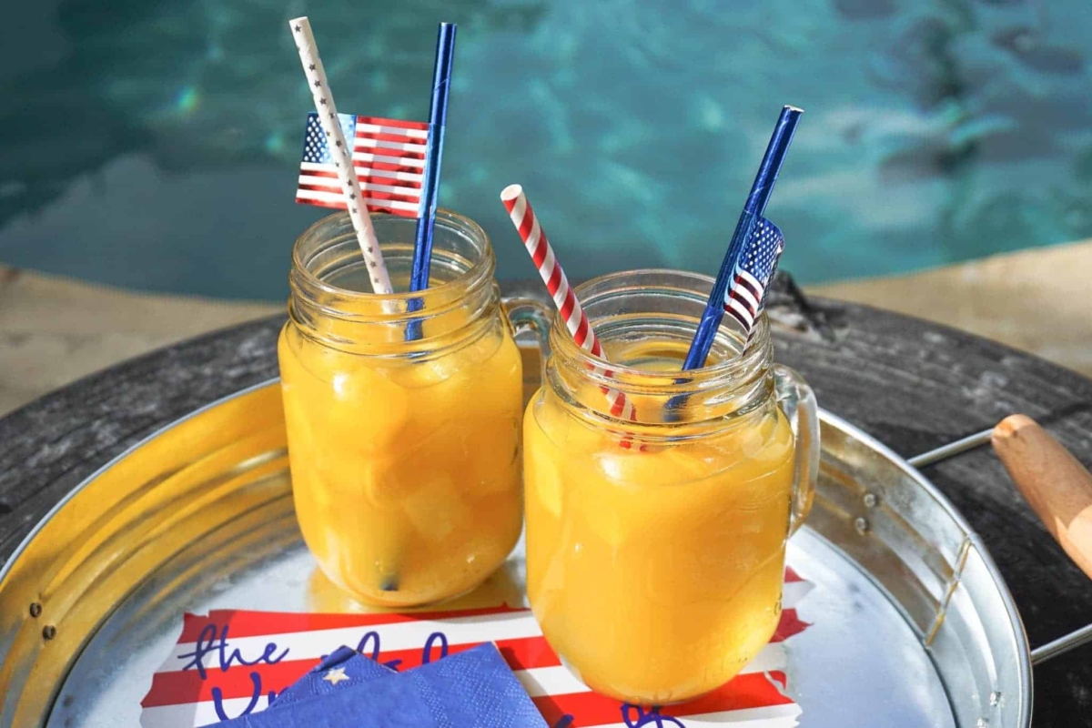 Celebrate the fourth of July with a refreshing drink and free printables.