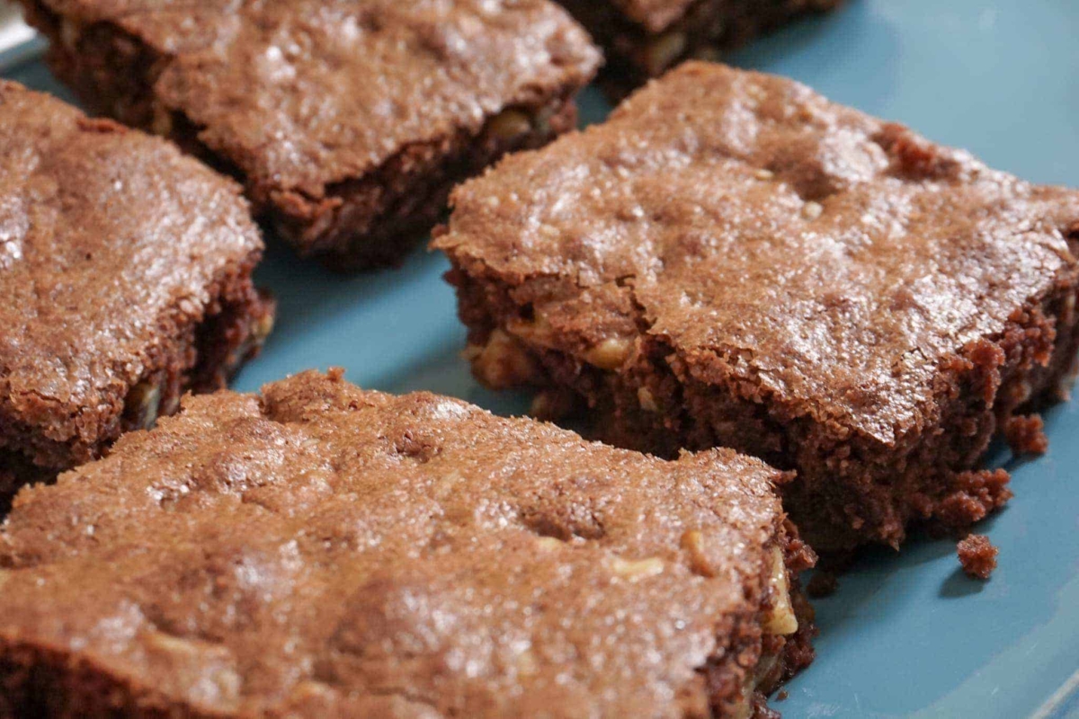 Homemade Chewy Brownies