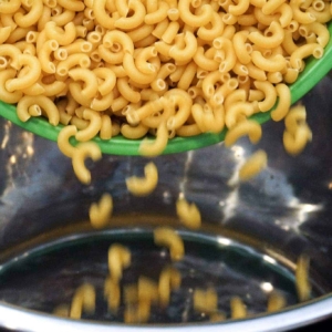 A macaroni and cheese recipe for the pressure cooker.