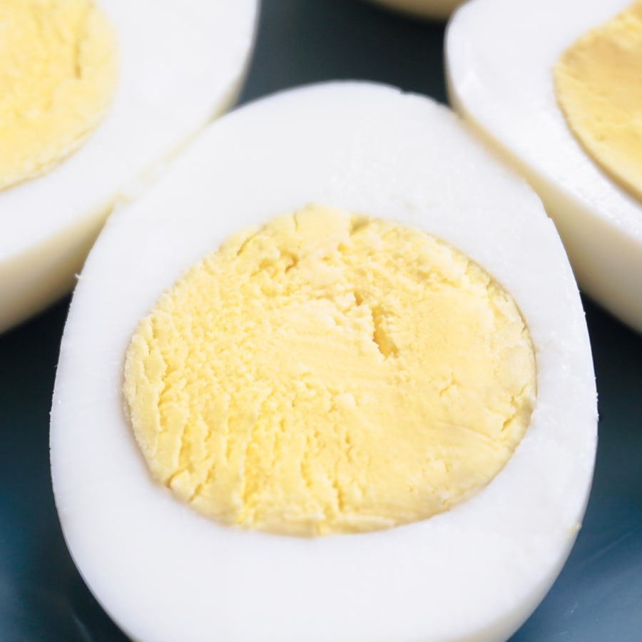 This Egg Cooker Makes Boiled Eggs At the Press of a Button