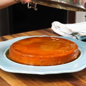 a flan on a large plate