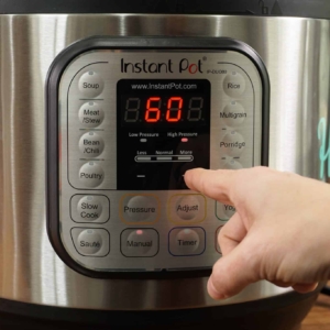 setting the pork shoulder pressure cooker time on the instant pot