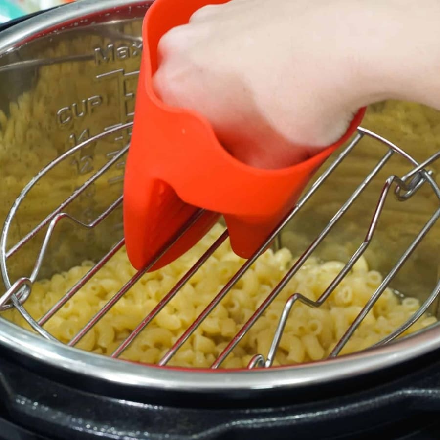 use mini mitts to remove the trivet