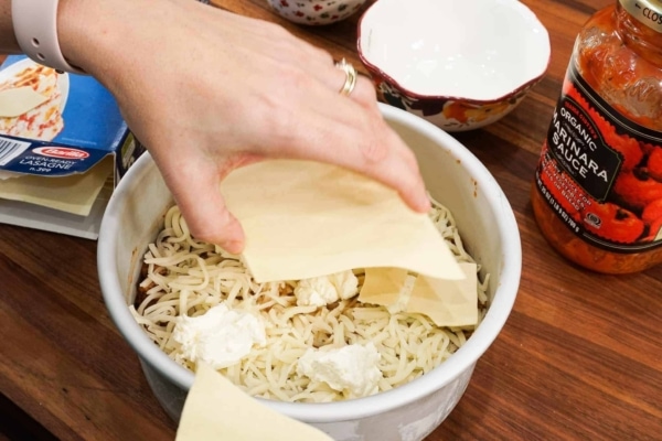 layering instant pot lasagna