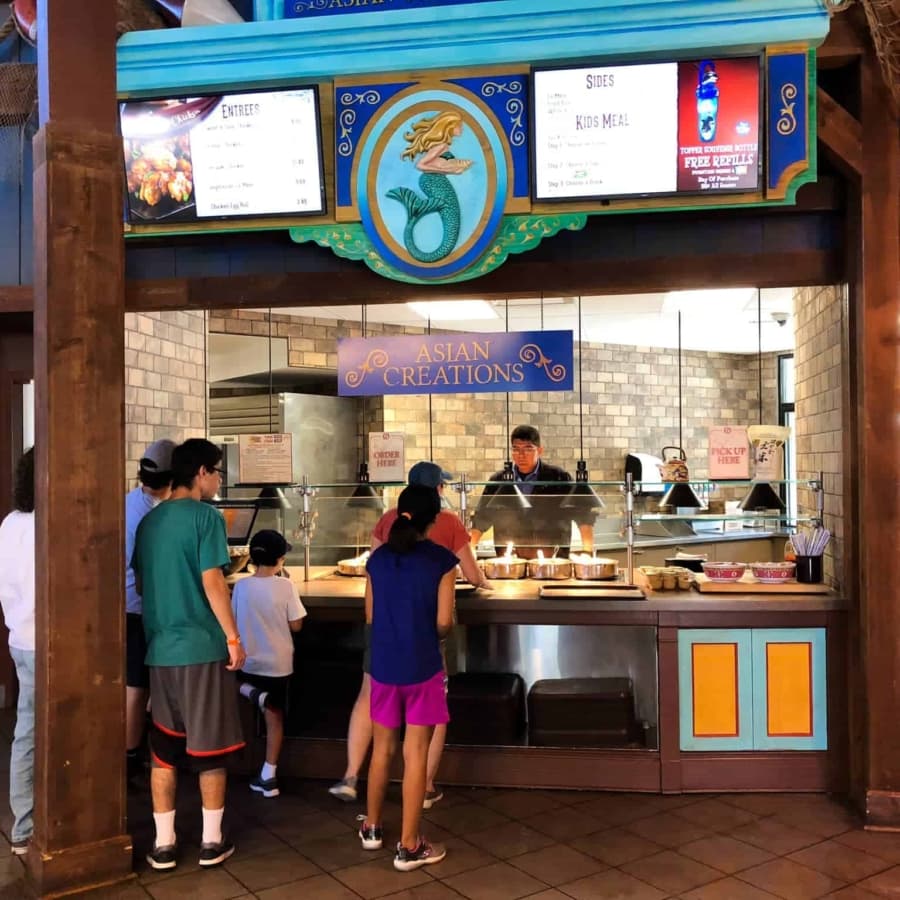 Where to eat at Sea World San Antonio.