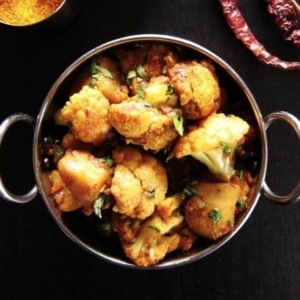 instant pot aloo gobi indian cauliflower