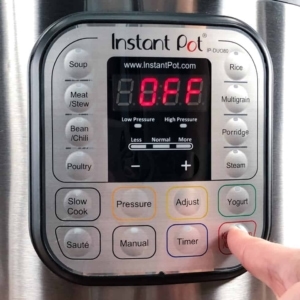 turning off the sauté mode on the instant pot