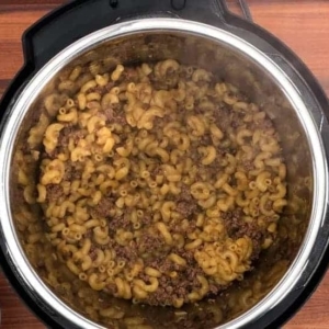 instant pot cheeseburger casserole