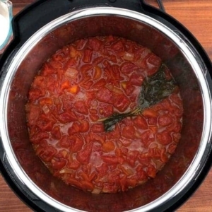 cooked tomato soup in the instant pot