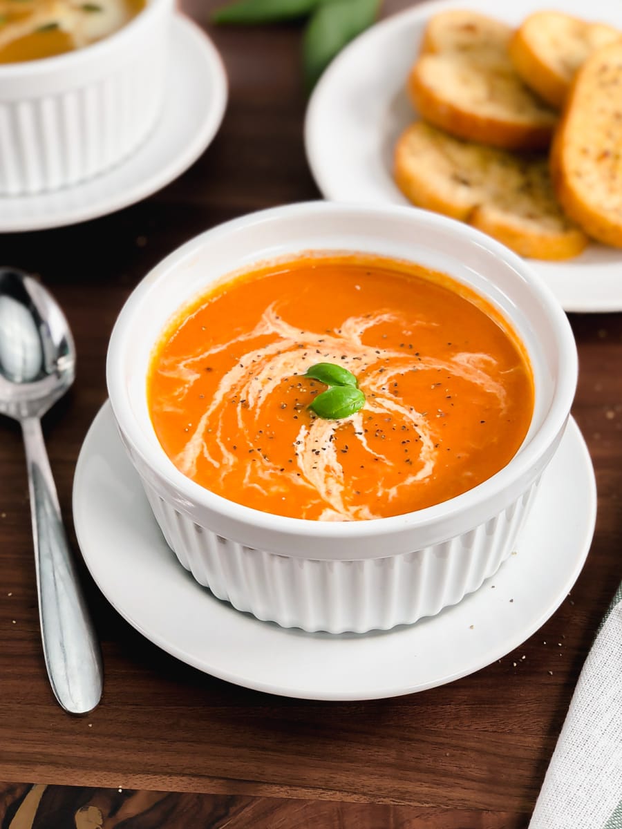 instant pot tomato soup with basil