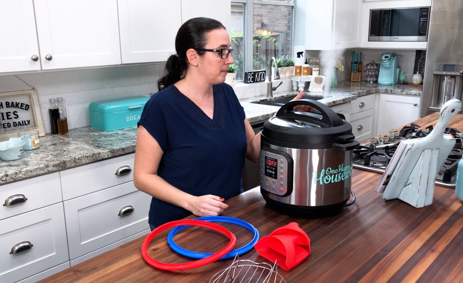 releasing pressure from the instant pot