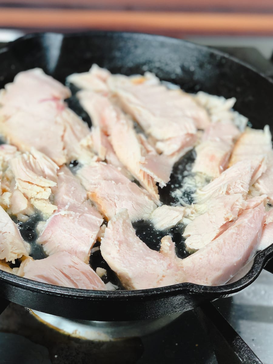 turkey slices on the skillet