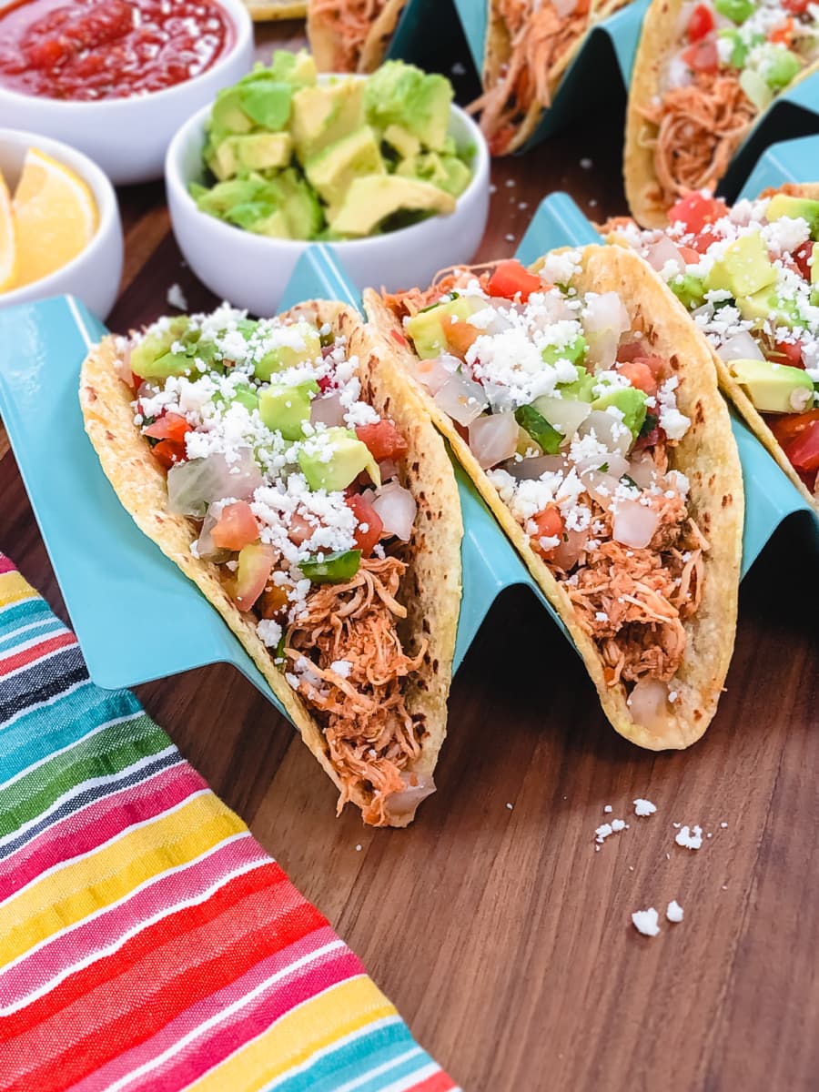 instant pot salsa chicken tacos