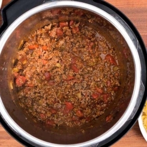 the ground beef mixture for instant pot taco pasta