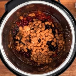 adding pinto beans to the instant pot taco soup