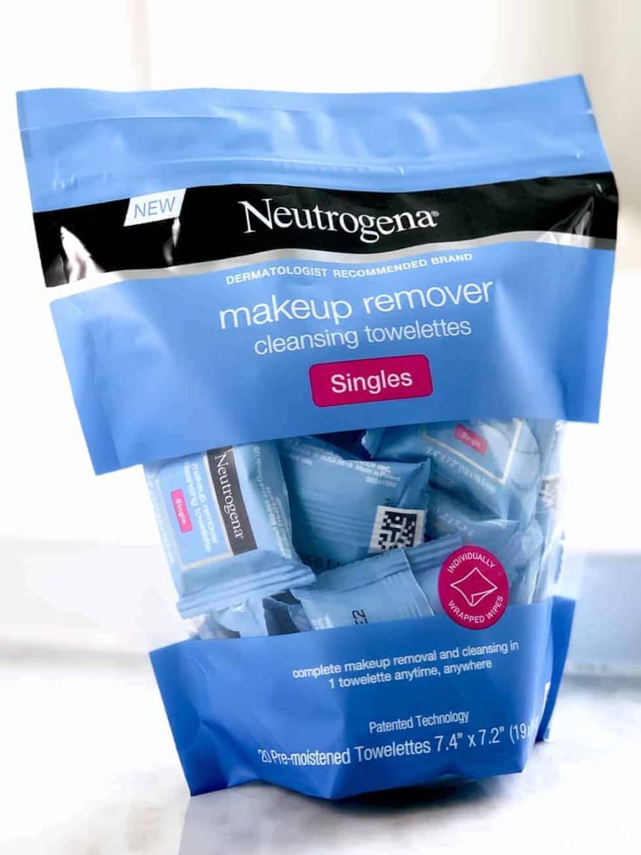 Neutrogena single makeup remover towelettes