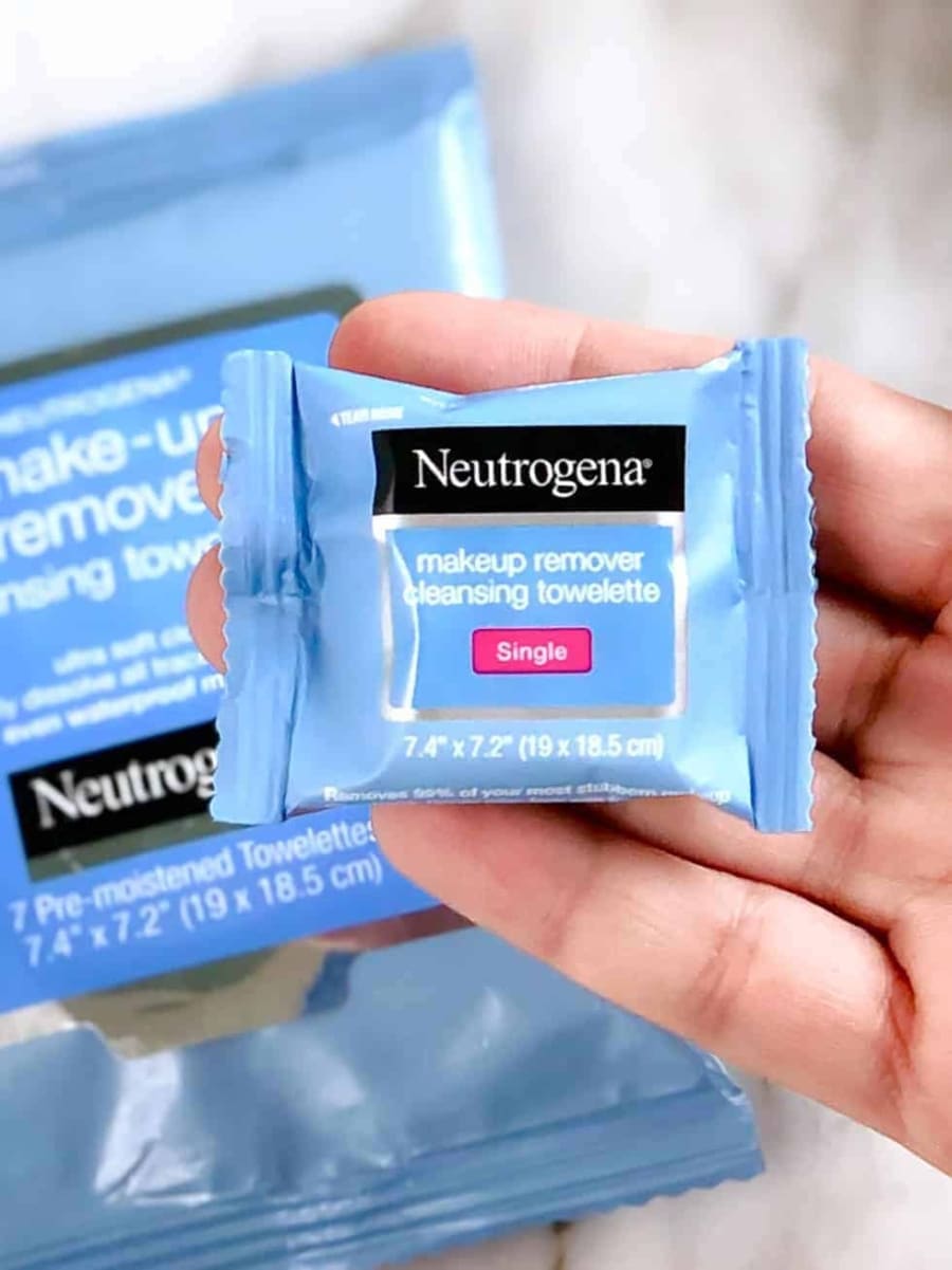 Neutrogena single makeup remover towelettes