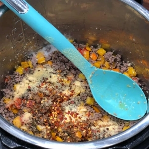 seasoning israeli couscous and ground beef