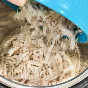 adding chicken to israeli couscous in the instant pot