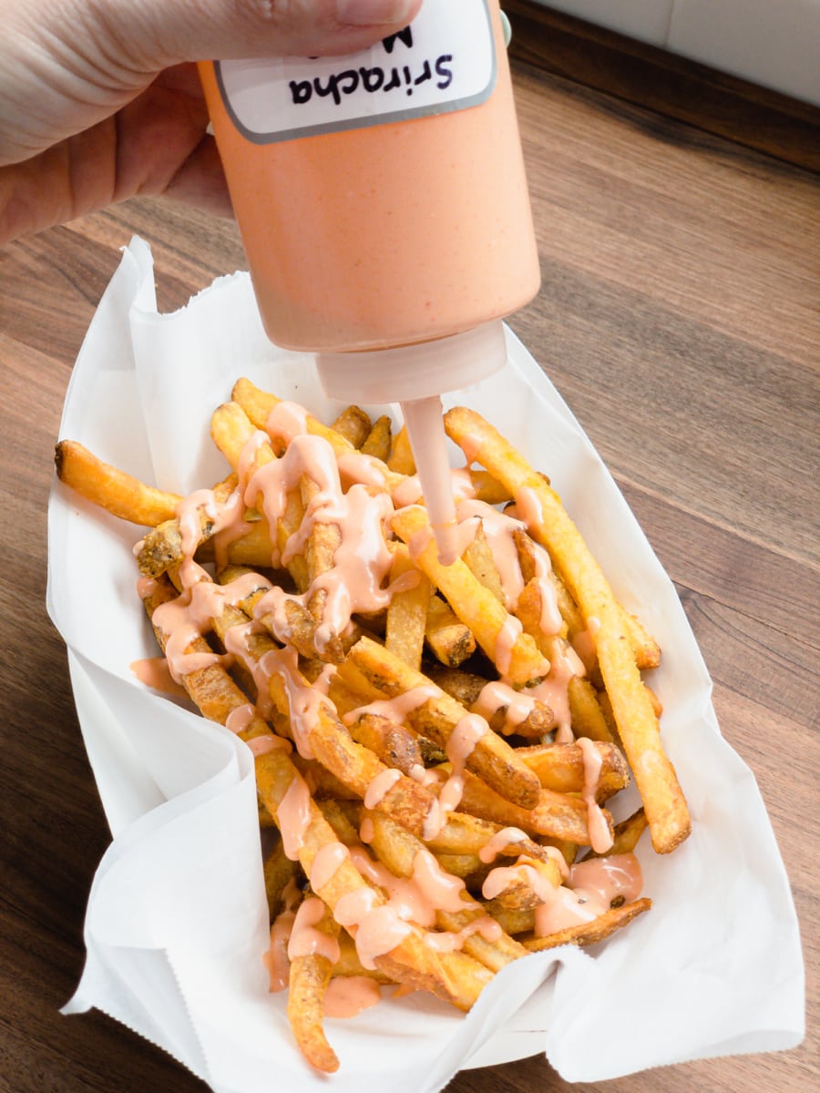 sriracha mayo fries