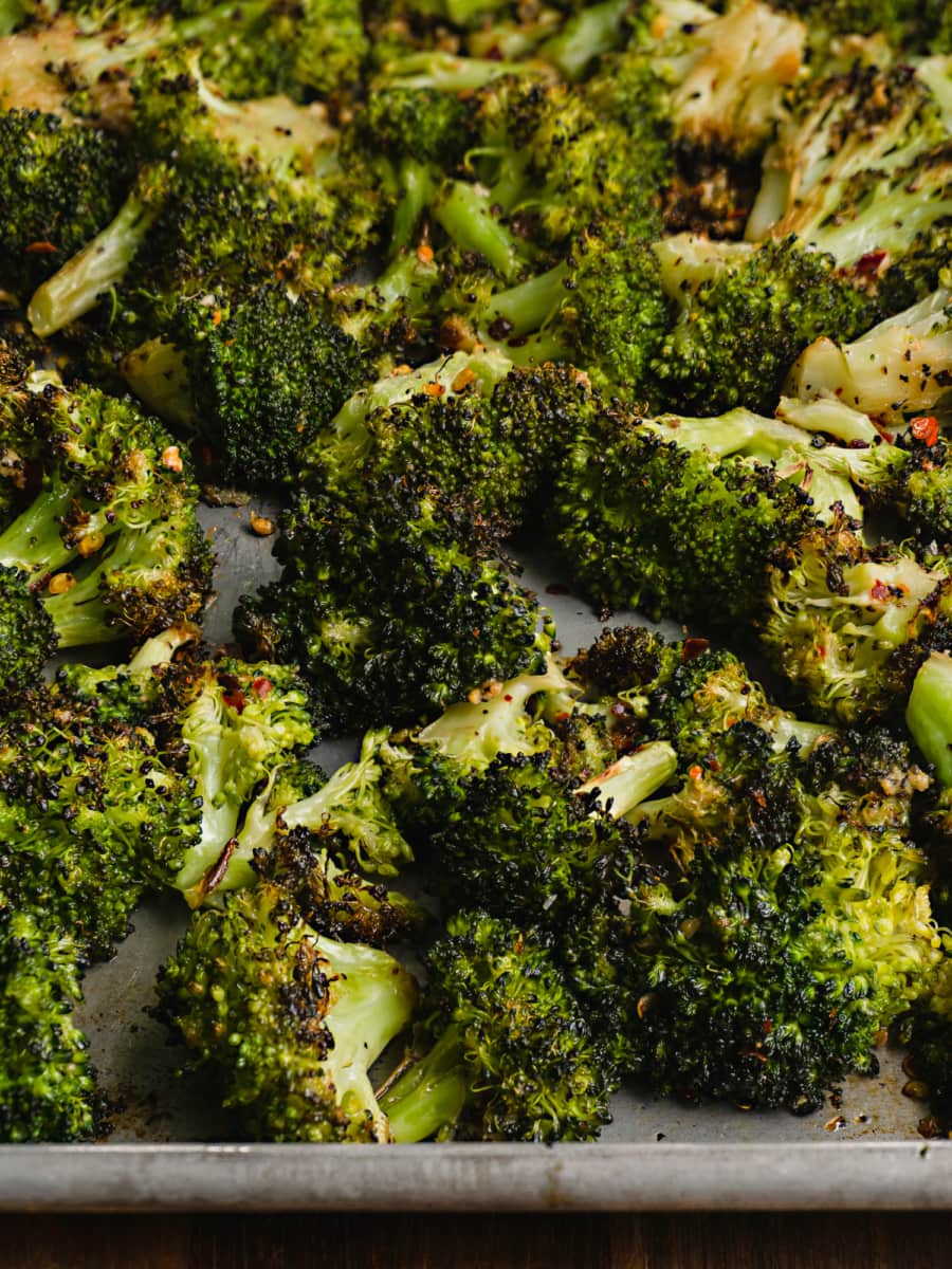 oven roasted broccoli with garlic and lemon