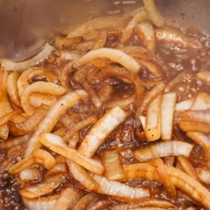 sauteed onions in a red wine reduction