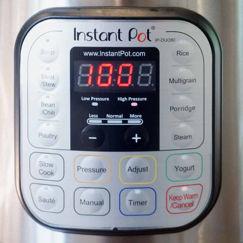 setting the instant pot to cook chuck roast on high pressure for 100 minutes