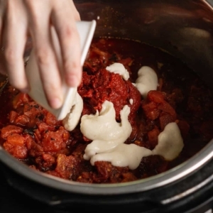 adding a corn flour thickener to chili in the instant pot