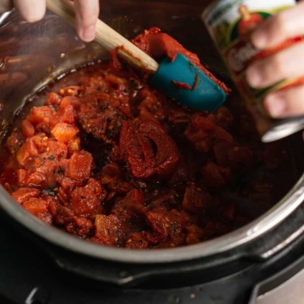 Instant Pot Chili One Happy Housewife