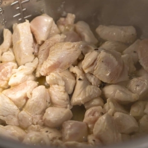 sauteing chicken in the instant pot for tuscan chicken pasta