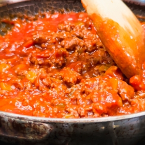 cooking a sloppy joe filling for sloppy joe cornbread cups