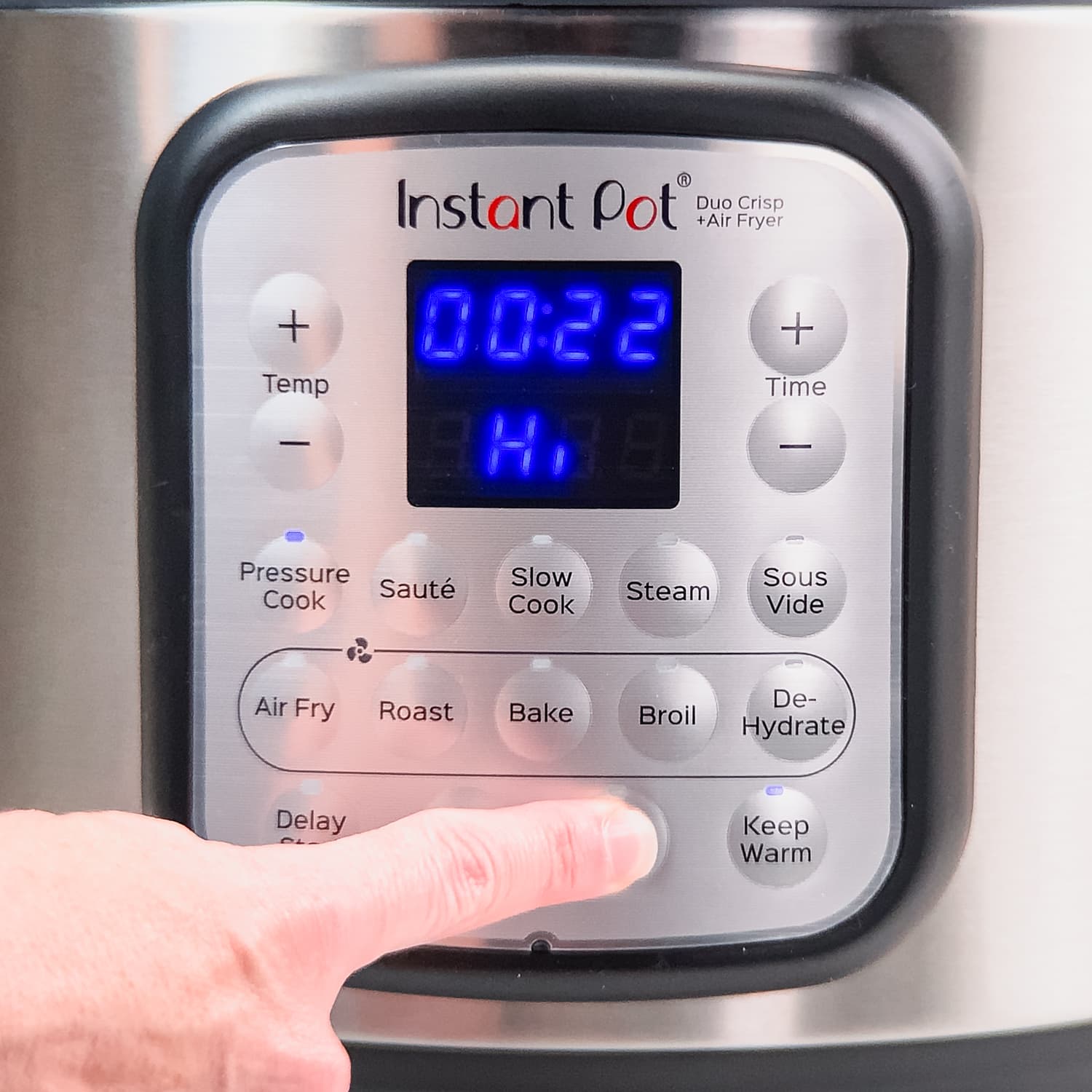 setting the cooking time for making brown rice in the instant pot